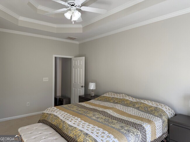 Building Photo - 380 Vine Mountain Way