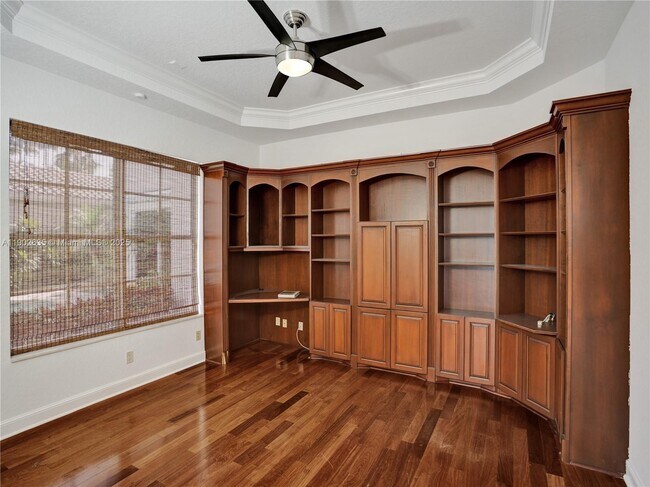 Building Photo - 16291 Bristol Pointe Dr