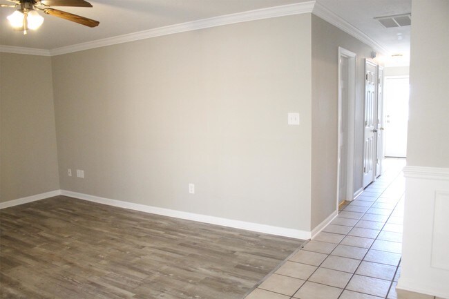 Building Photo - 7638 Emory Cove Way