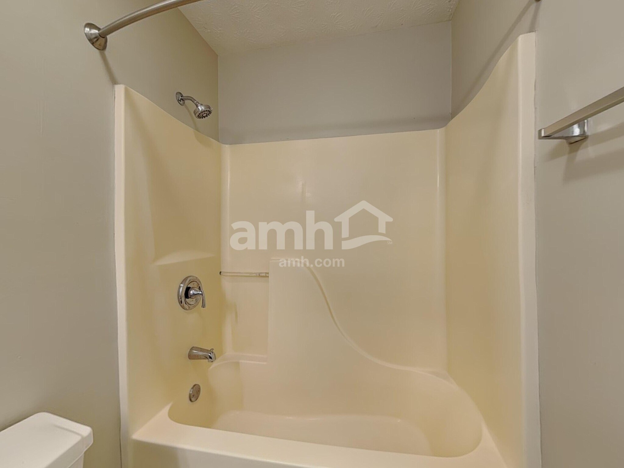 Building Photo - 1354 Millridge Dr