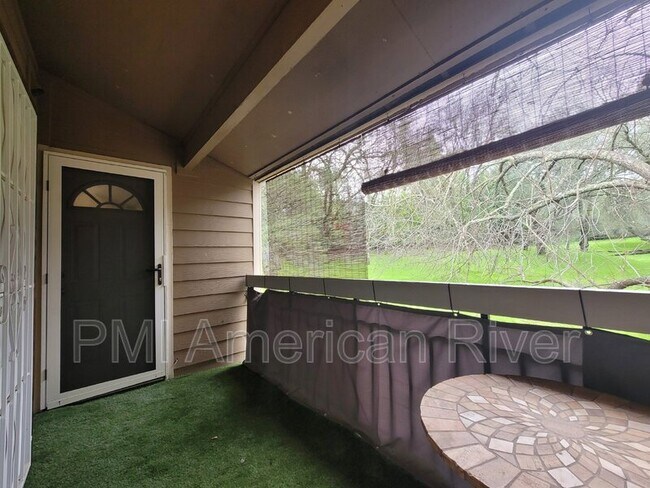 Building Photo - 9160 Madison Ave