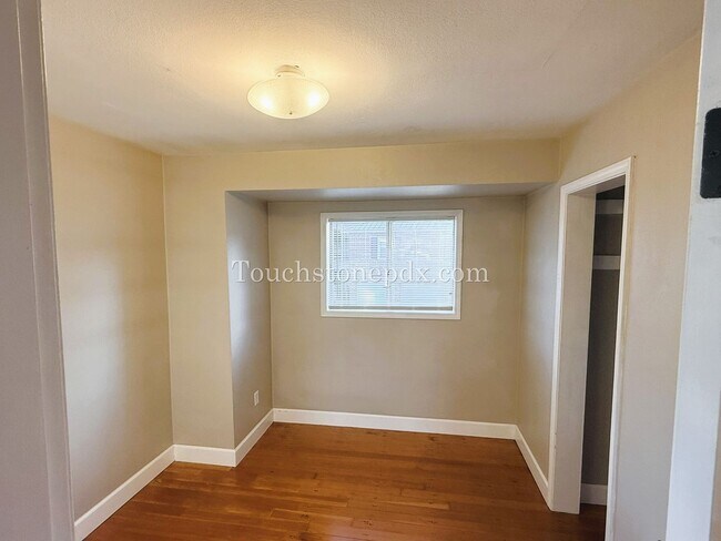 Building Photo - 18101 SE Arista Dr