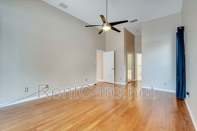 Building Photo - 219 Isle of Sky Cir