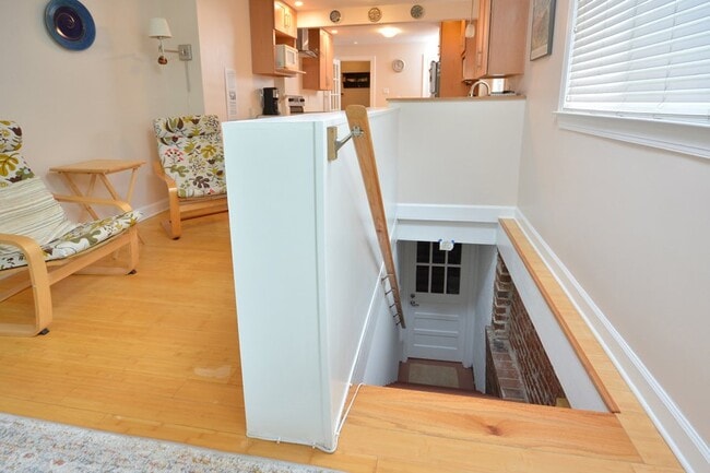 Building Photo - Furnished! Highly Desirable Trinity Park