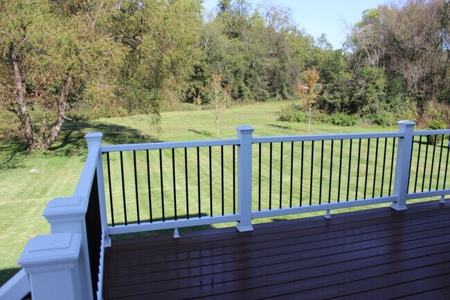 Building Photo - Coming Soon in Farragut!