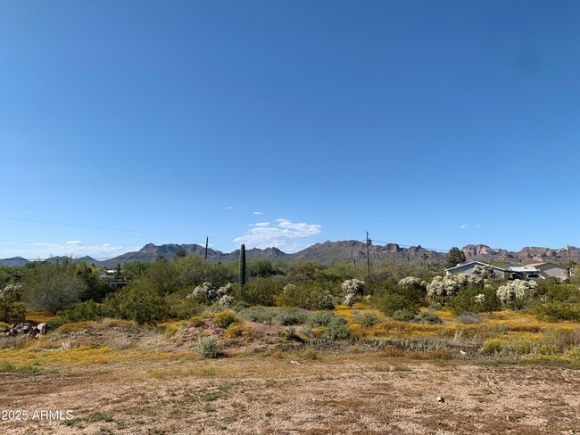 Building Photo - 1225 N San Marcos Dr