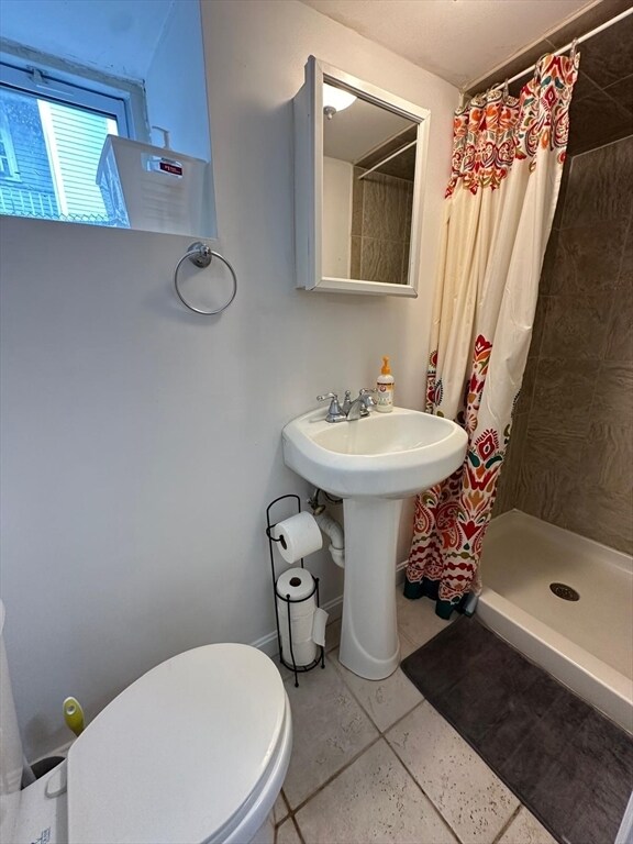 Building Photo - 14 Ashfield St