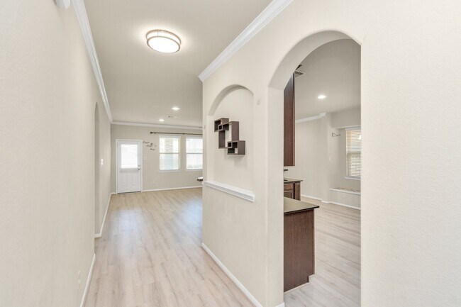 Building Photo - 3018 Shadowbrook Chase Ln