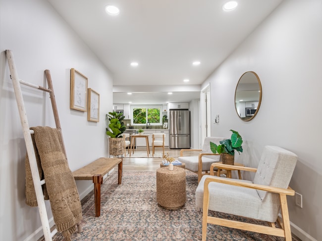 Building Photo - 1576 California Ave