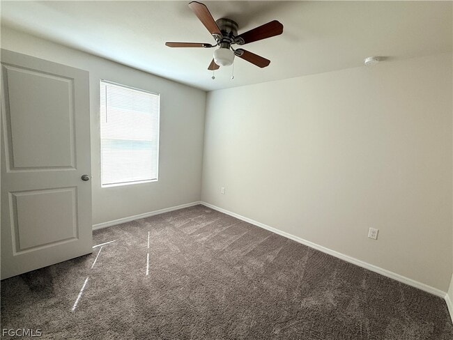 Building Photo - 324 NW 3rd Ln