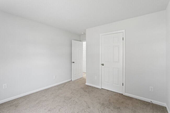 Building Photo - 903 Belvoir Cir