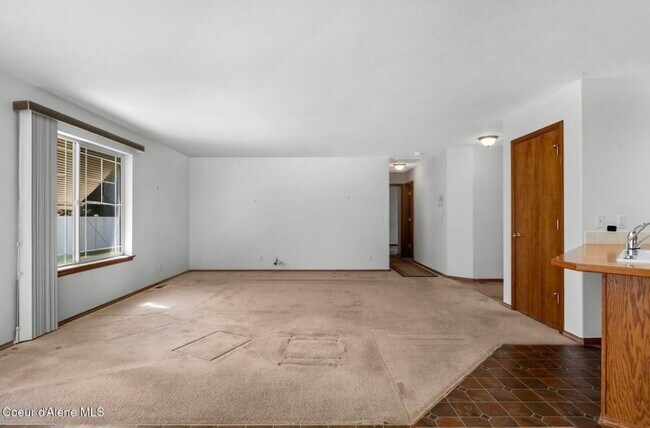 Building Photo - 8182 N Brookside Dr