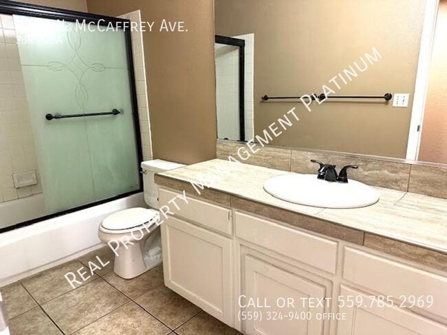 Building Photo - 6215 N McCaffrey Ave