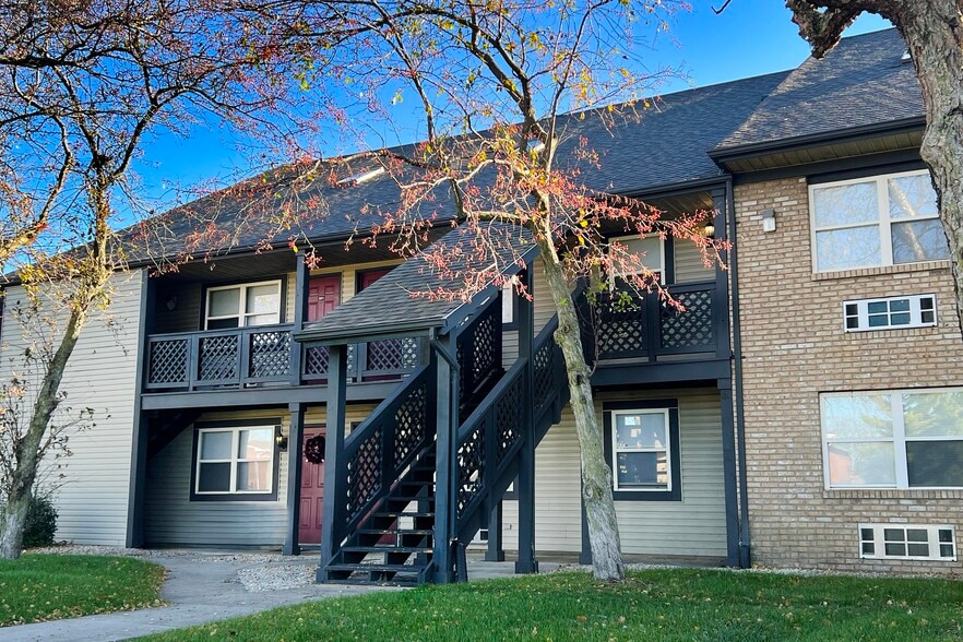 Building Photo - North Brook Apartments