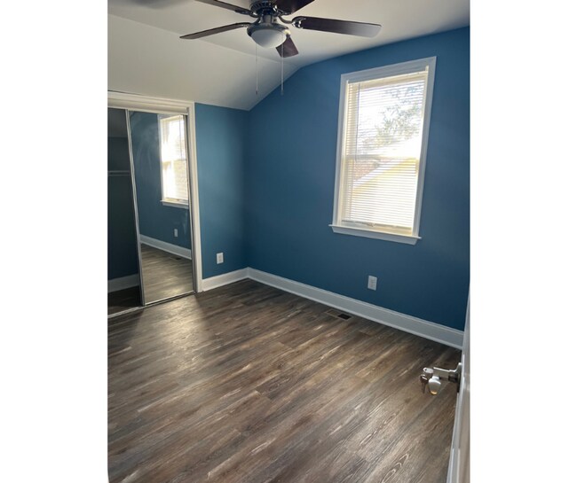 Building Photo - 3010 Virginia Ave