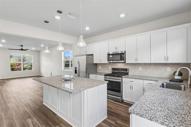 Building Photo - 12021 Cranston Way