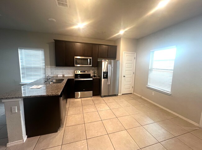 Building Photo - 7851 Abbey Pl