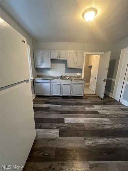 Building Photo - 9913 Mt Auburn Ave