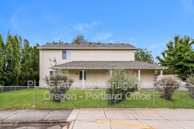Building Photo - 1811 SE 162nd Ave