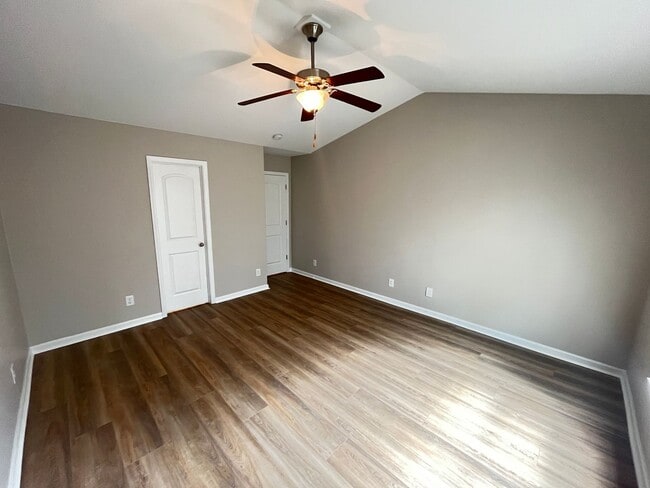 Building Photo - Pet Friendly, Three Bedroom with Bonus Room Home with Garage in Longs is Available Now!