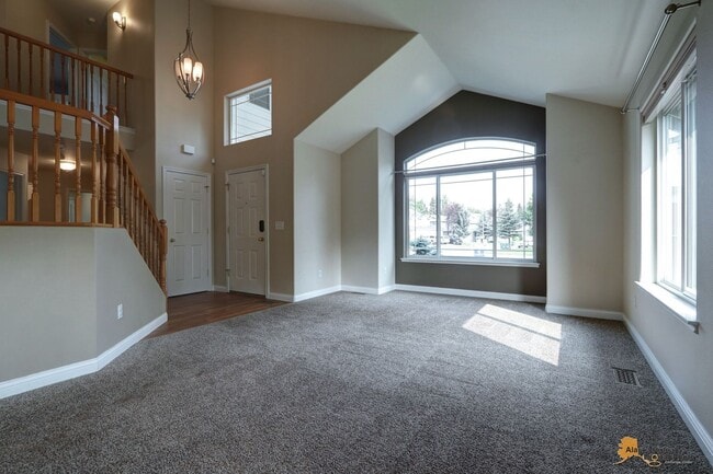 Building Photo - 12761 Rivulet Cir
