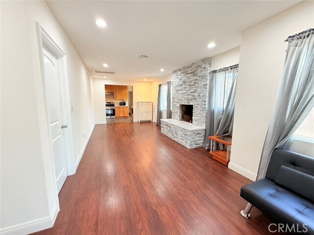 Building Photo - 4148 Lynd Ave