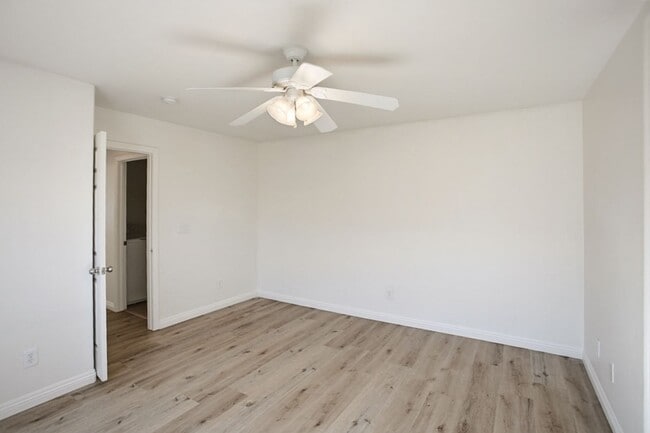 Building Photo - Well Kept Summerlin 3 Bedroom Home