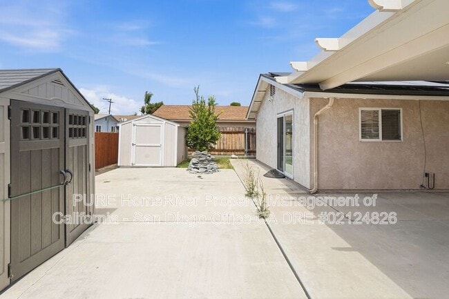 Building Photo - 640 Felicita Ave