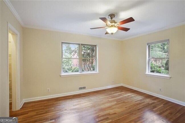 Building Photo - 430 Lindbergh Drive NE