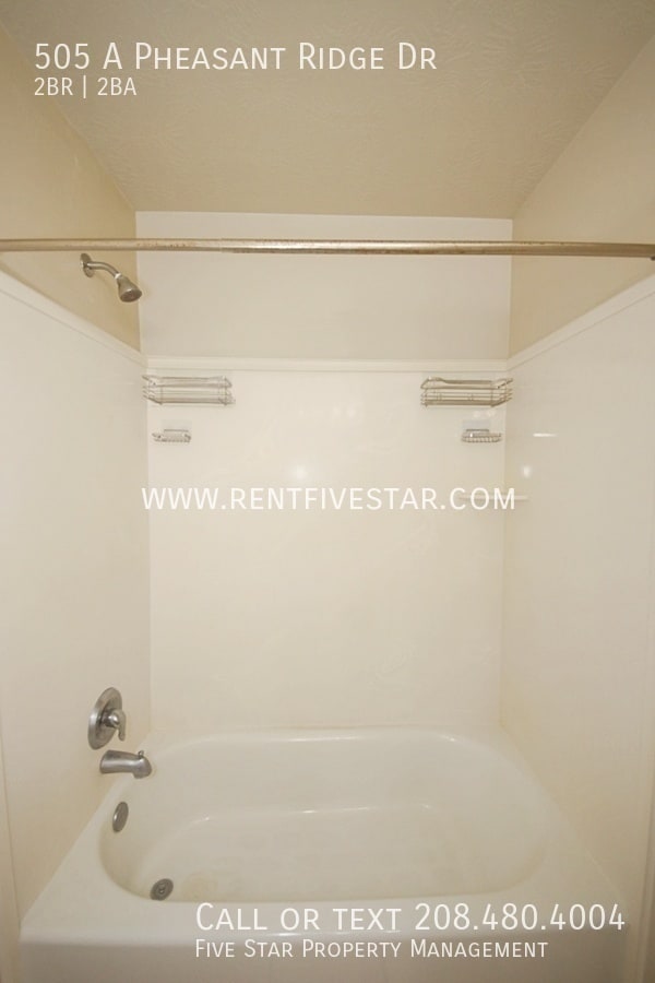 Building Photo - 505 Pheasant Ridge Dr