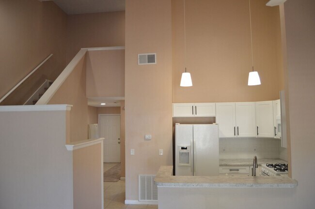 Building Photo - Charming 3-Bedroom Home for Rent in Winter Garden, FL