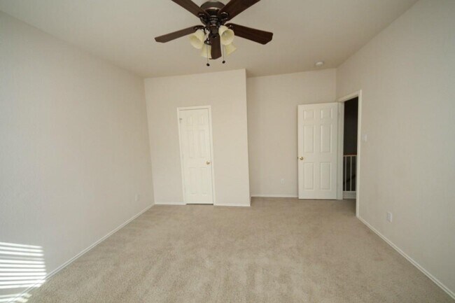 Building Photo - 16100 S Great Oaks Dr