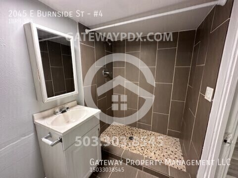 Building Photo - 2045 E Burnside St