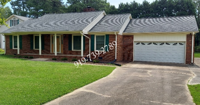 Building Photo - 3023 Huffines Dr