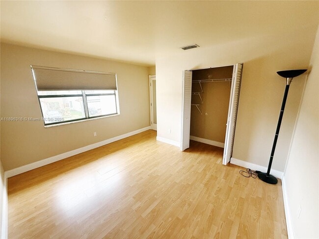 Building Photo - 15163 SW 94th Terrace