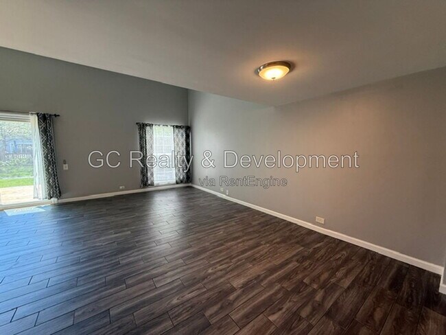 Building Photo - 1695 Pebble Beach Cir