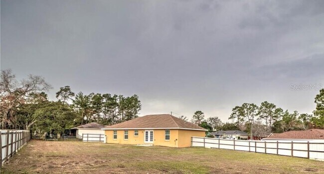 Building Photo - 13 Hemlock Trace Ct
