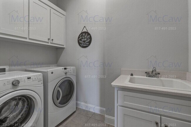 Building Photo - 11212 Dusty Trail Ct