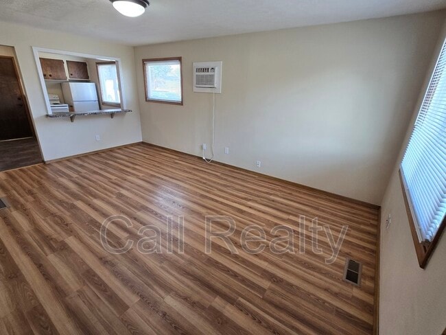 Building Photo - 5227 N Crestline St