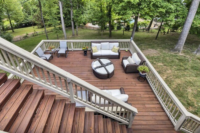 Building Photo - Fully Furnished 4 Bedroom, 3.5 Bath w/ 3 Car Garage and Unfinished Basement in Governors Club