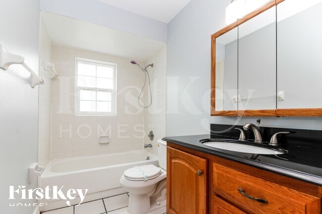 Building Photo - 8401 Buena Vista Rd