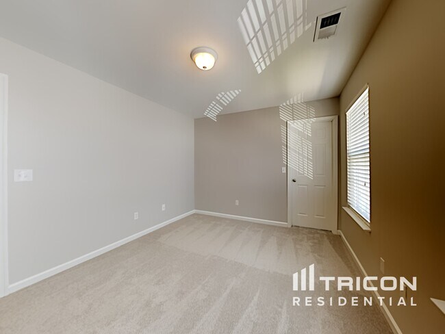 Building Photo - 225 Caedmons Creek Dr