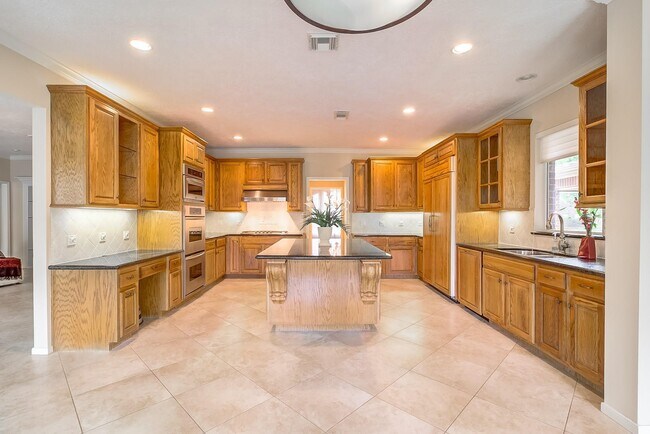 Building Photo - 17323 Jackson Pines Dr