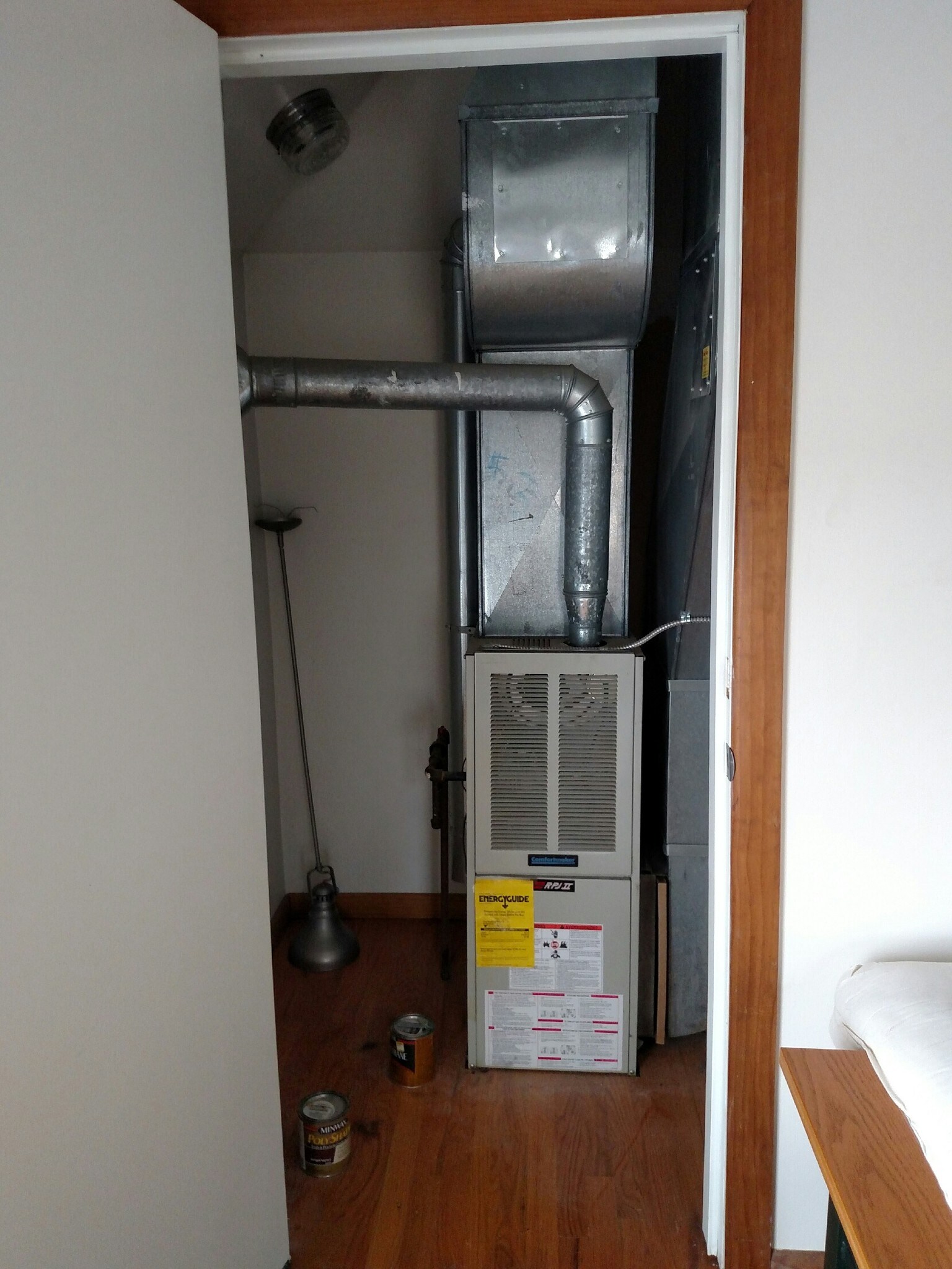 Private furnace - 102 Spring St