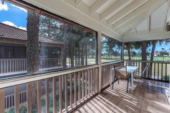 Building Photo - 318 Brackenwood Cir