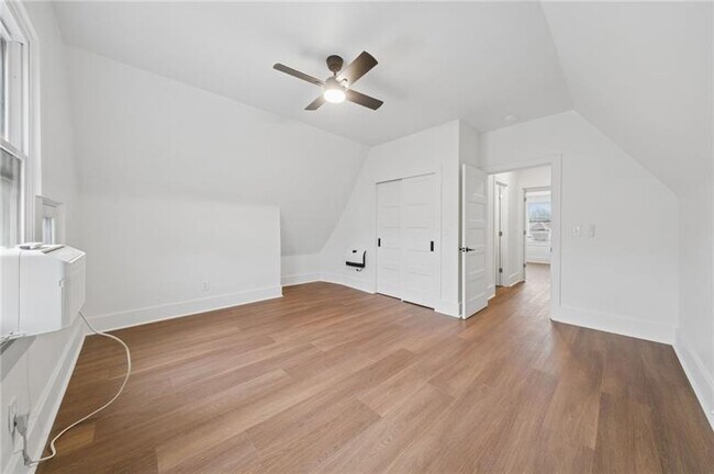 Building Photo - 1020 Jancey St