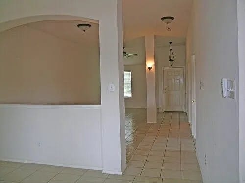 Building Photo - 12204 Half Hitch Trail