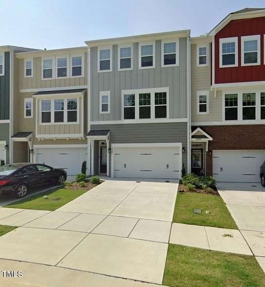 Building Photo - 2887 Macintosh Woods Dr