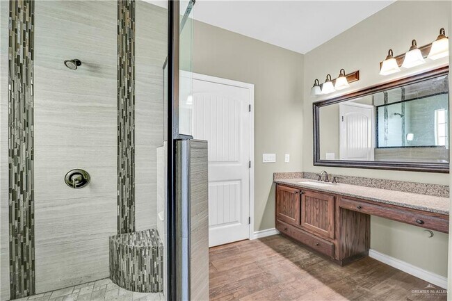 Building Photo - 21 Rio Blanco St