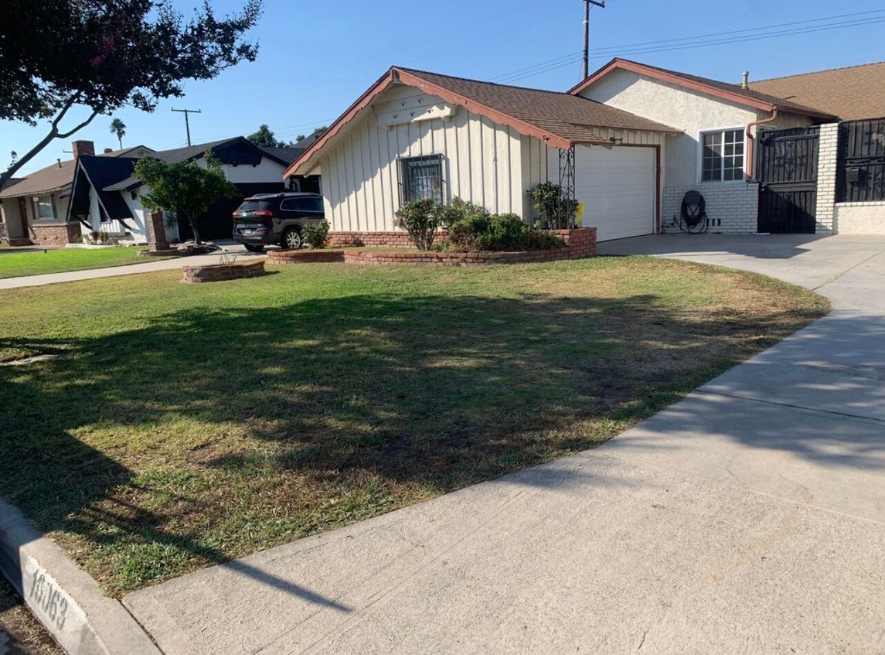 Building Photo - 10063 Faywood St